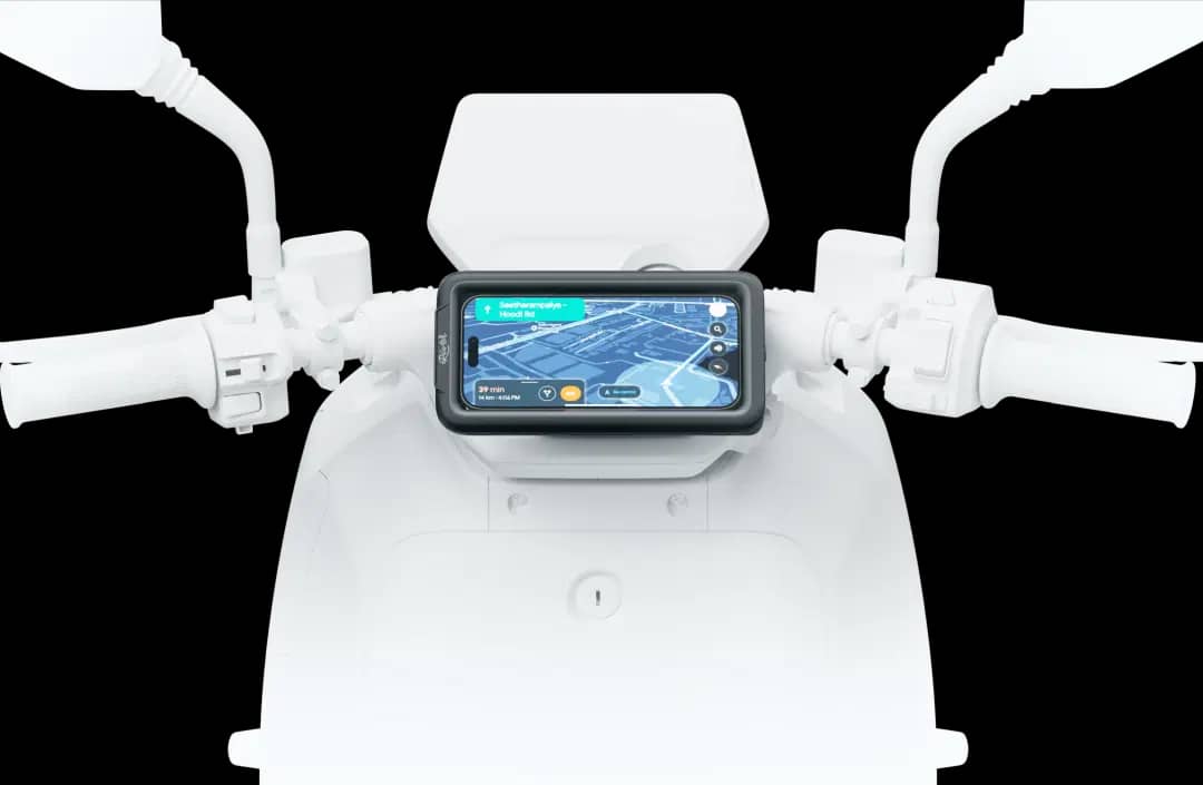 Handlebar Smartphone Mount & Navigation Display