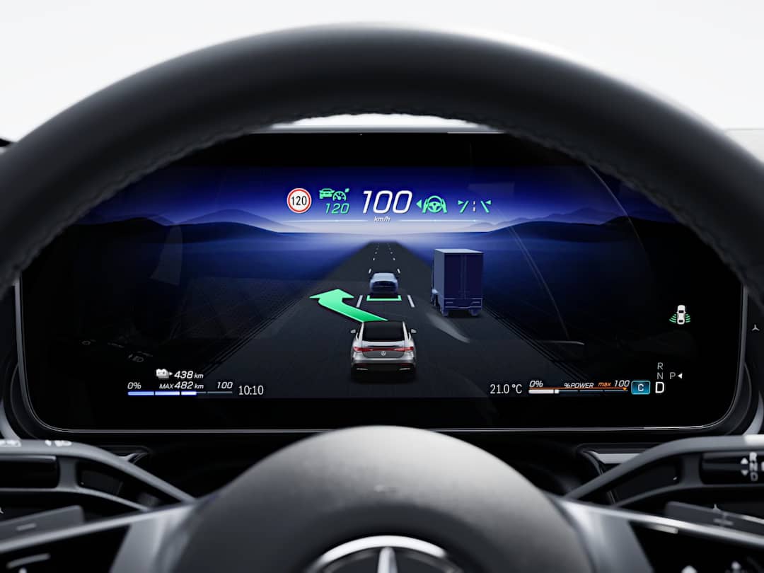 Distronic Plus With Cross Traffic Assist