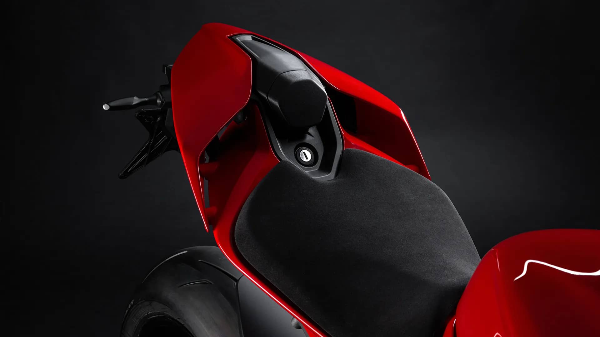 Hollowed Aero Tail Structure