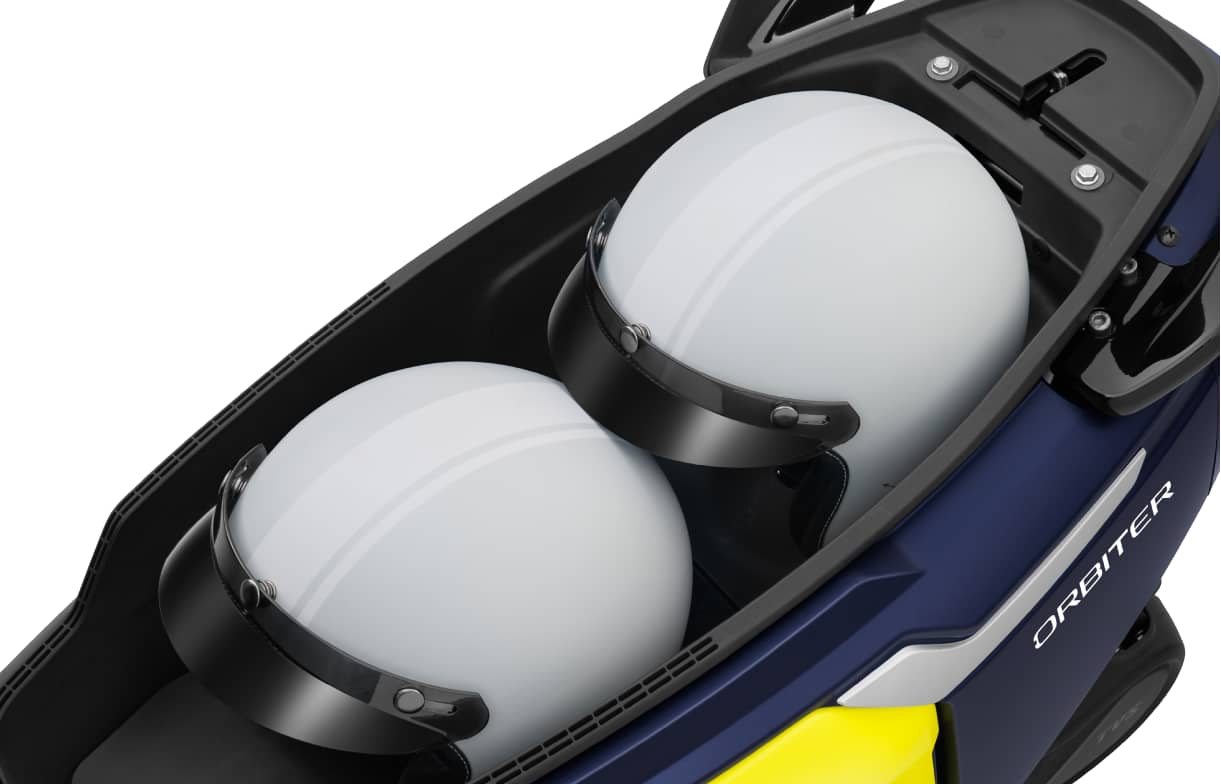 Twin Helmet Space