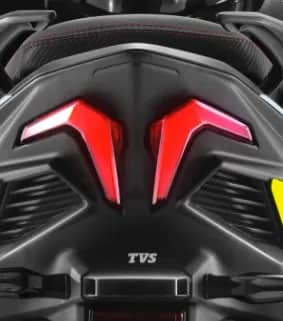 Sporty Tail Lamps