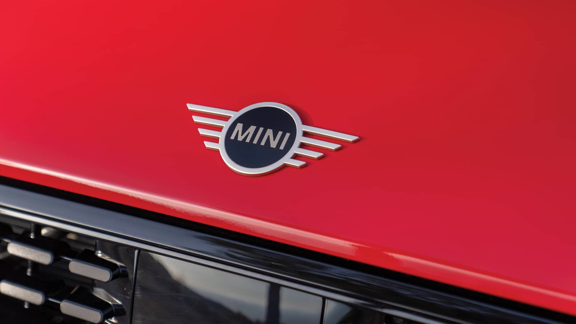 Brand Emblem & Front Bonnet Design