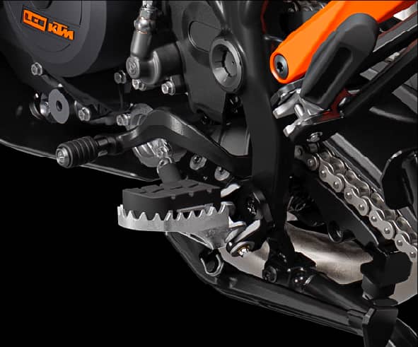 Footpegs