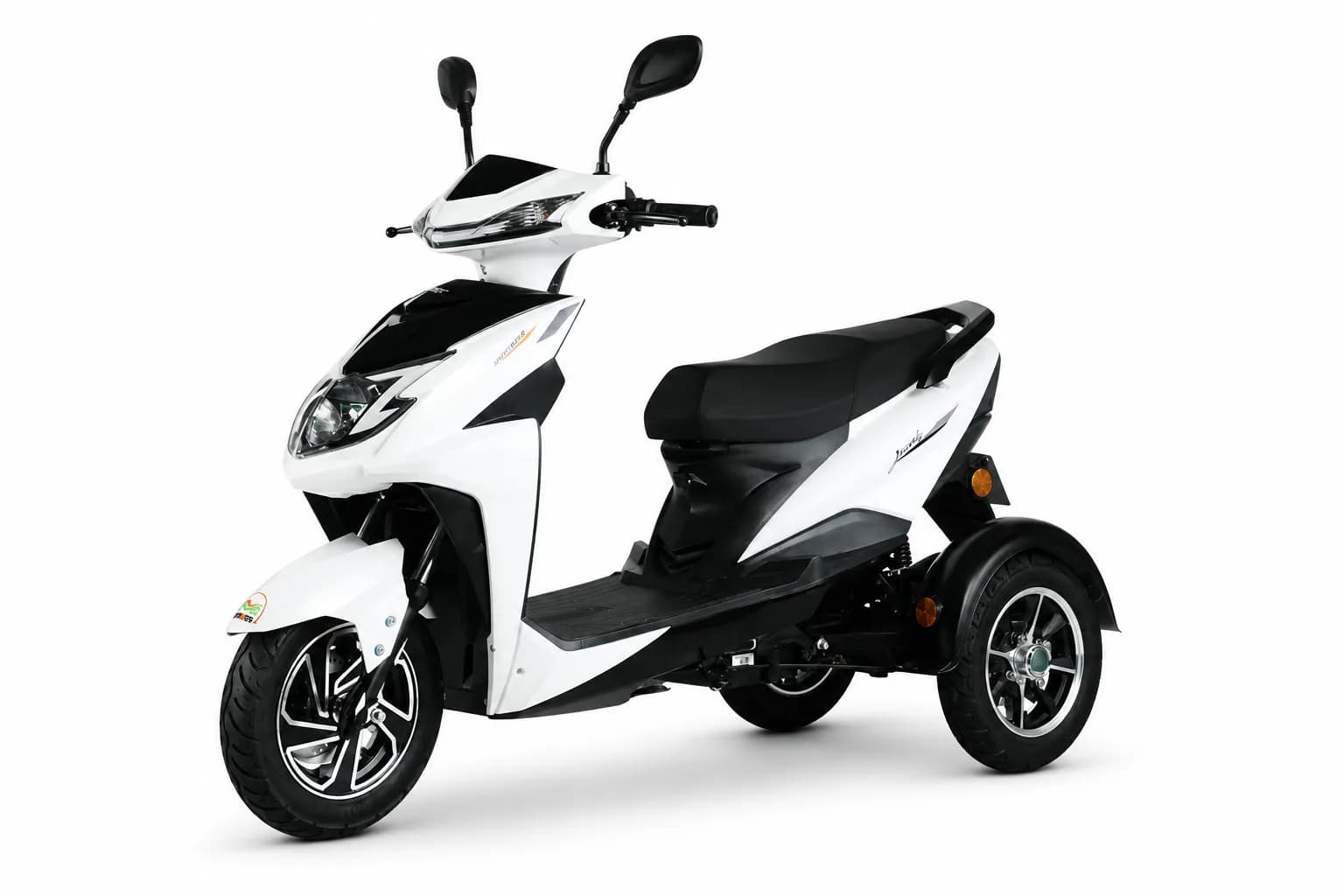 Amo Mobility Jaunty 3W White color