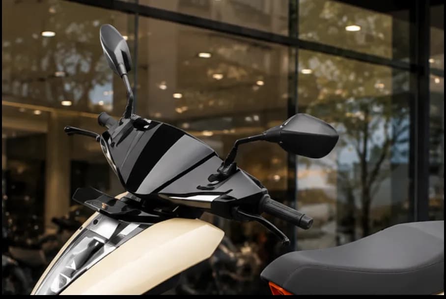 Ather 450 Handle View