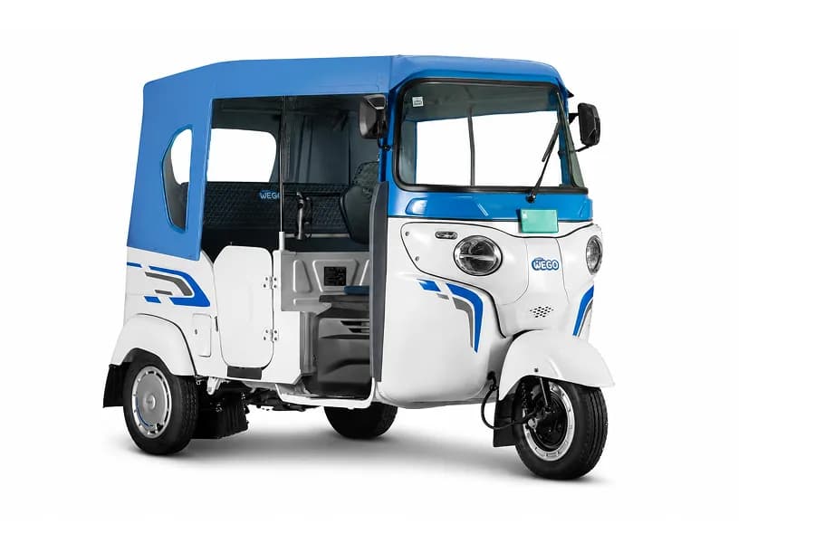 Bajaj Wego P50 EV White color