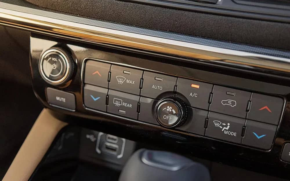 Dual-Zone Automatic Climate Control
