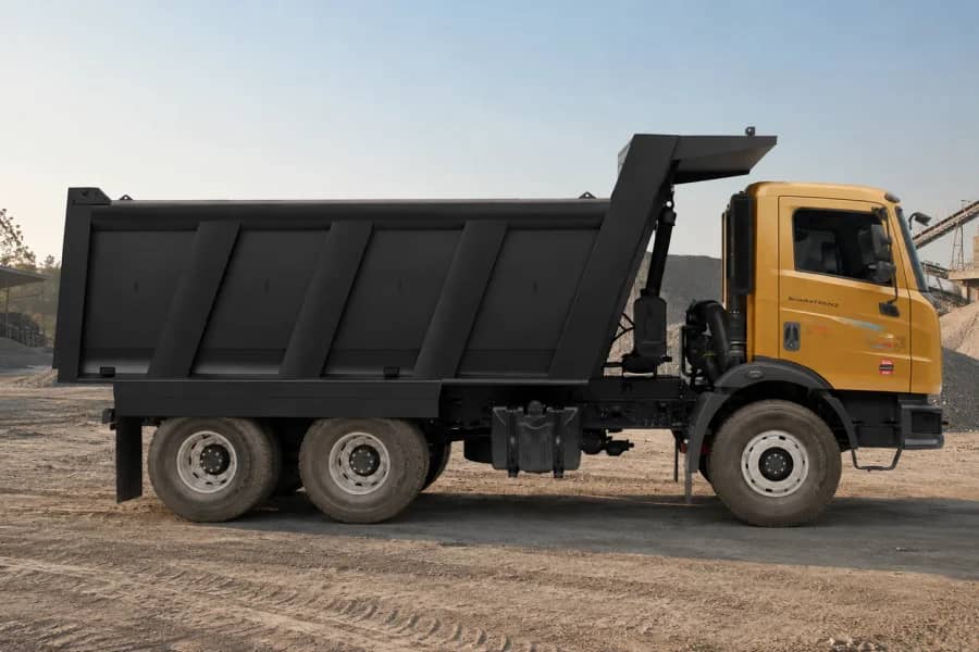 Mahindra Blazo i TRK 28 Tipper