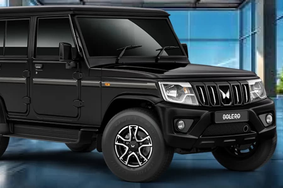 Mahindra Bolero Chrome Grille View