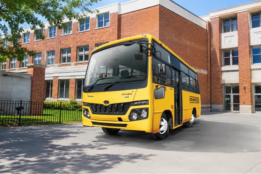 Mahindra Cruzio School Image