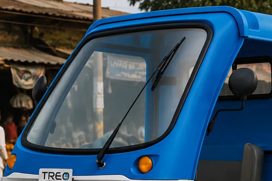 Mahindra Treo Yaari Cargo Windshield View