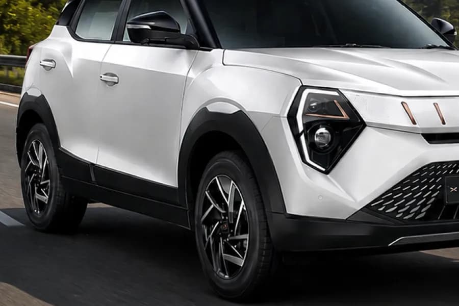Mahindra XUV 3XO EV Wheels View