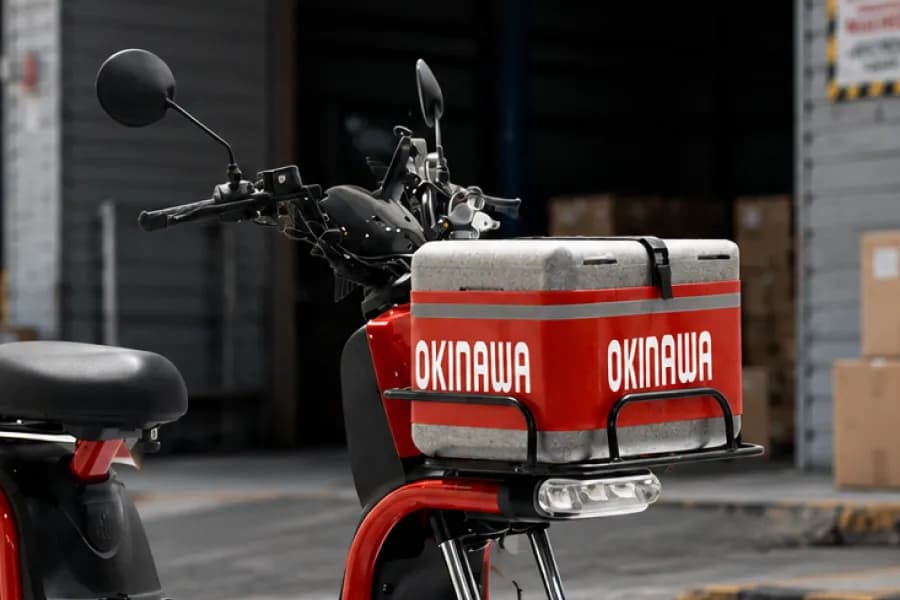Okinawa Dual 100 Front Cargo Box View