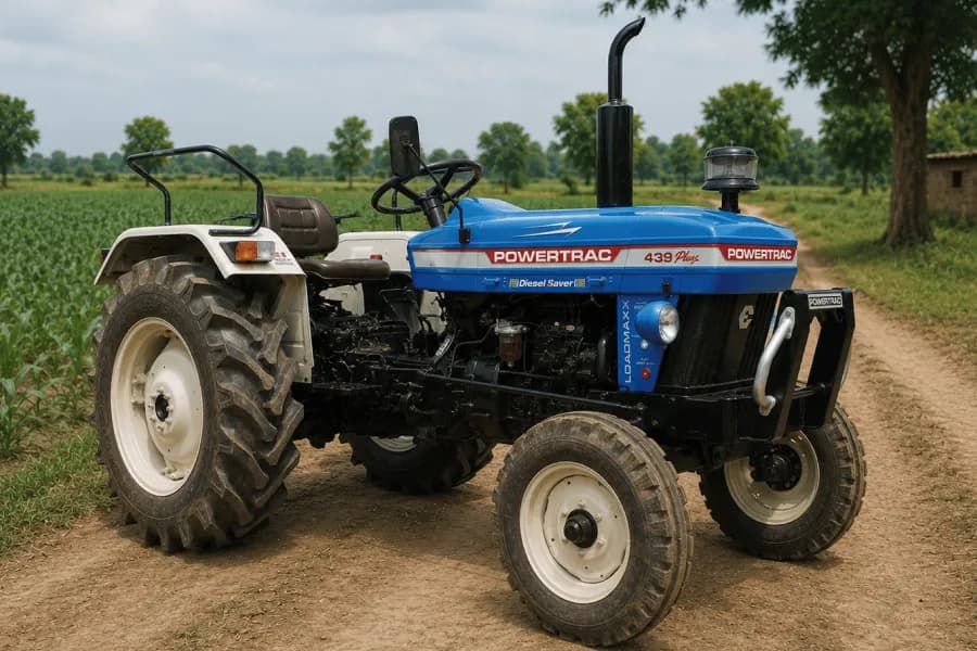 Powertrac 439 Plus Diesel Saver Tractor Photo