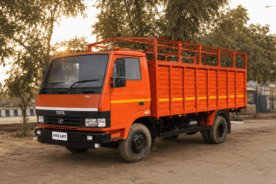 Tata LPT 1112