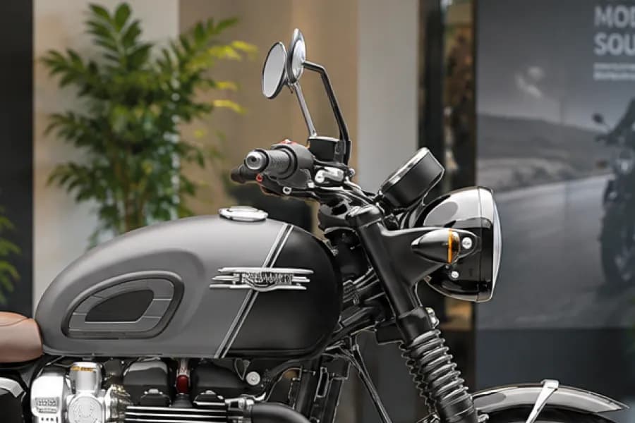Triumph Bonneville T120 Black Sculpted Fuel Tank View