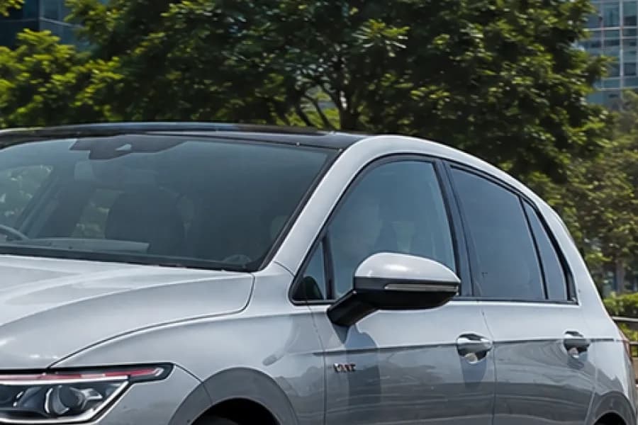 Volkswagen Golf GTI Windows and Roof View