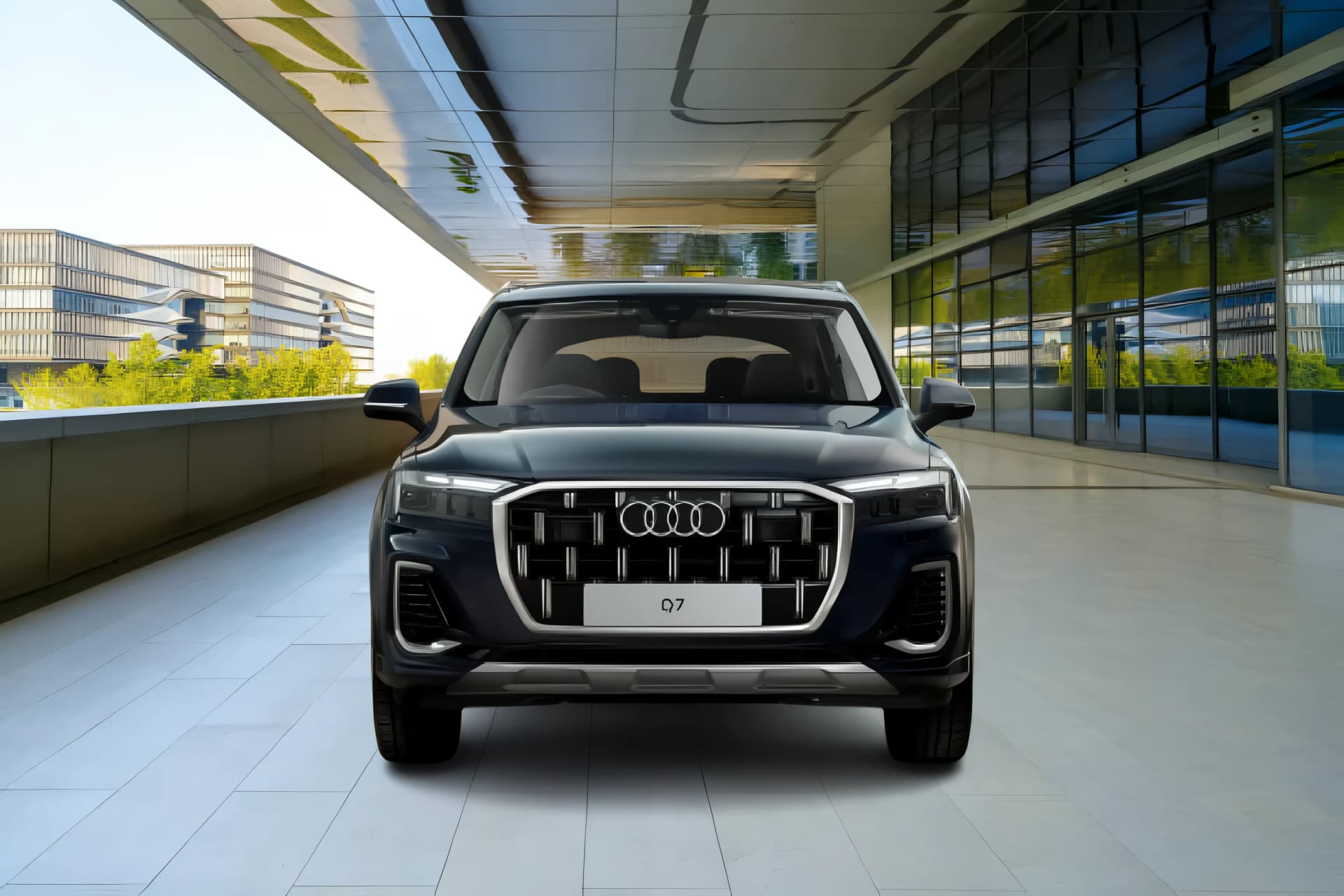 Audi Q7 Front View
