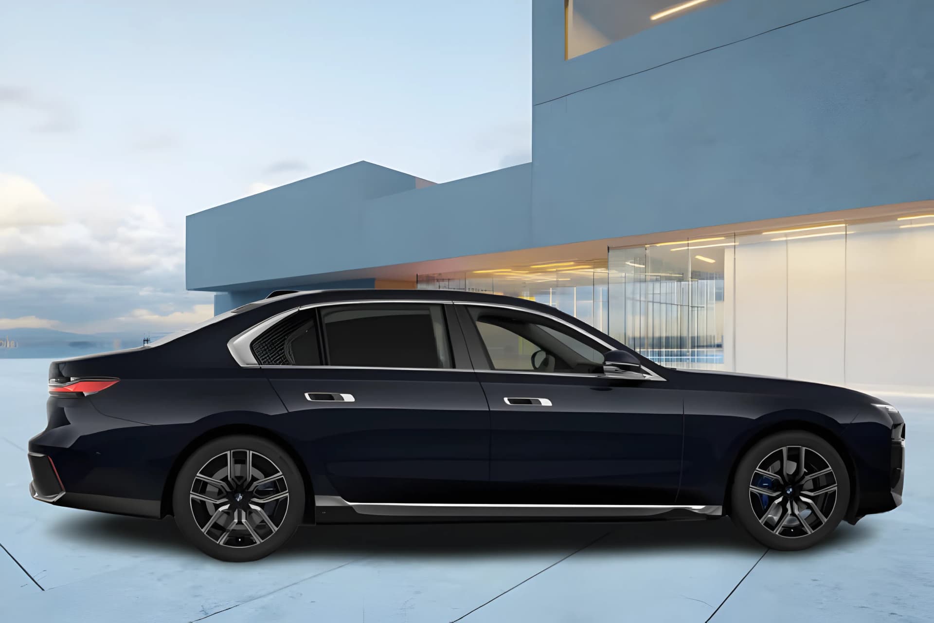 BMW 7 Series Right Side View
