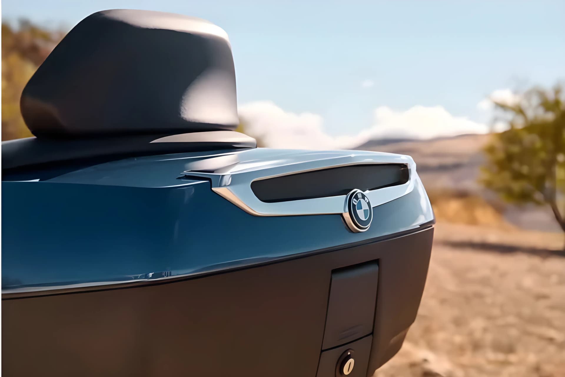 BMW K1600 GTL Tail Trunk View