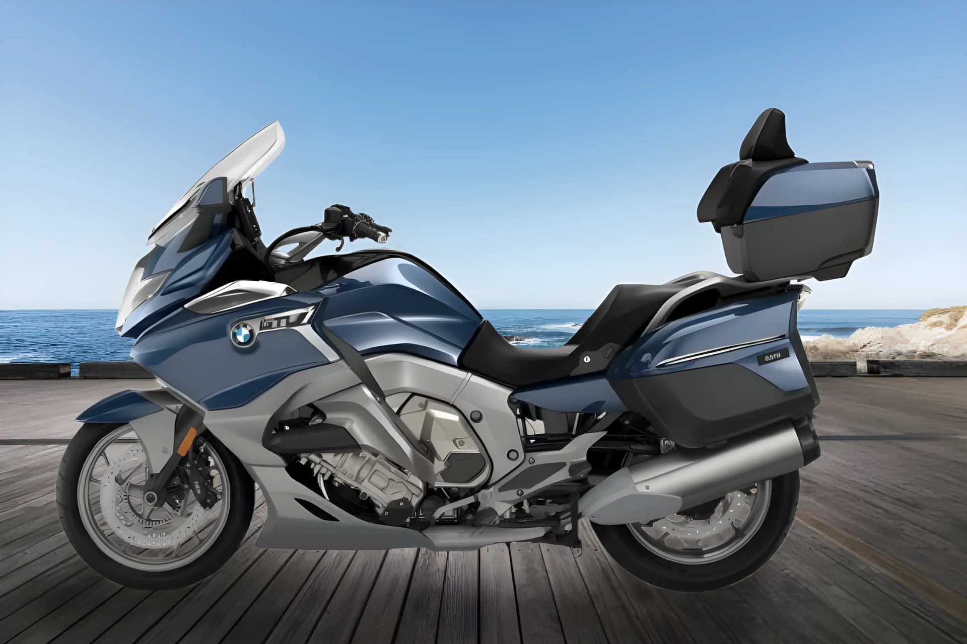 BMW K1600 GTL Images (Left Side View)