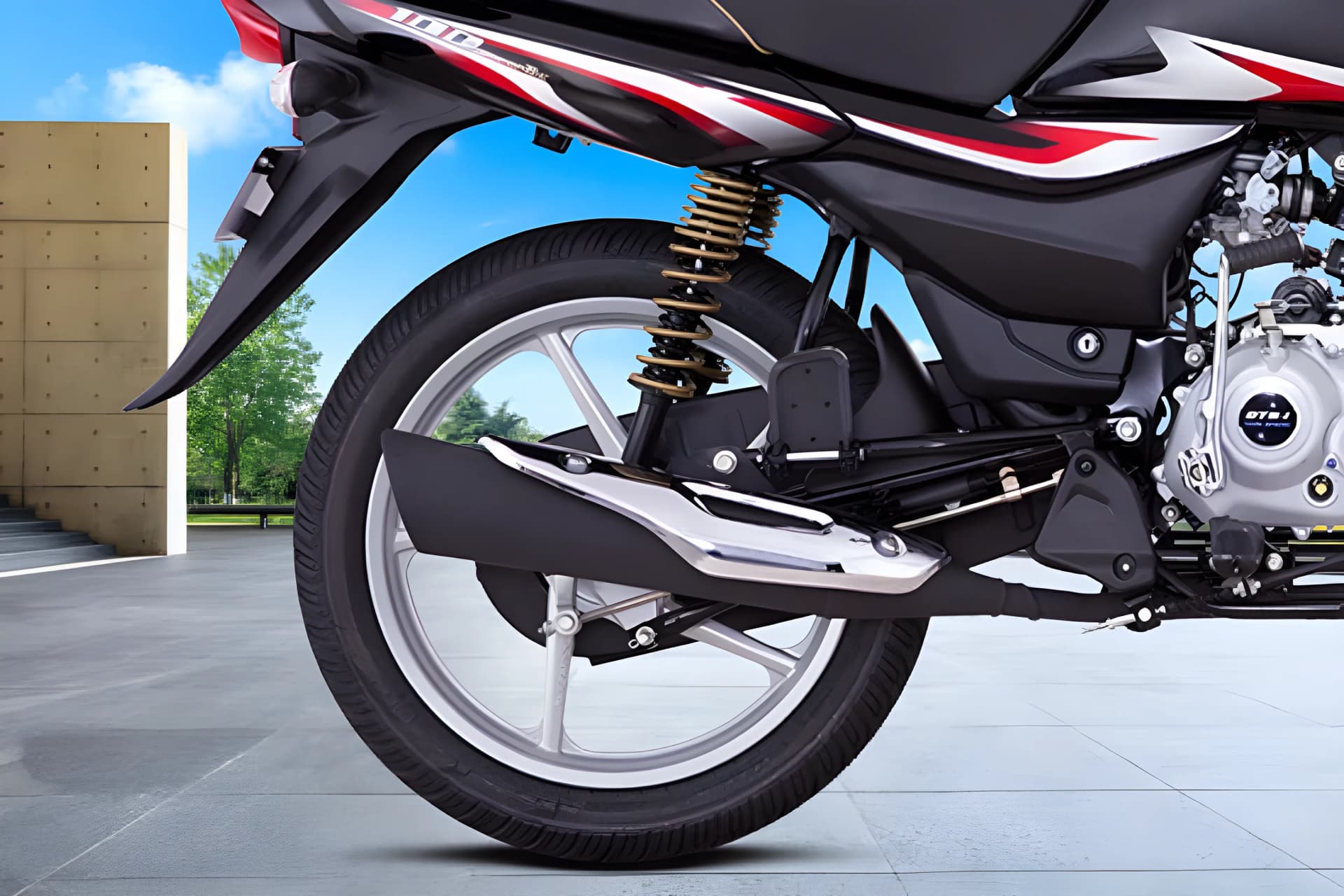 Bajaj Platina 100 Exhaust Pipe View