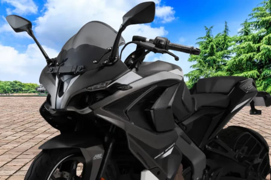 Bajaj Pulsar RS200 Fuel Tank View