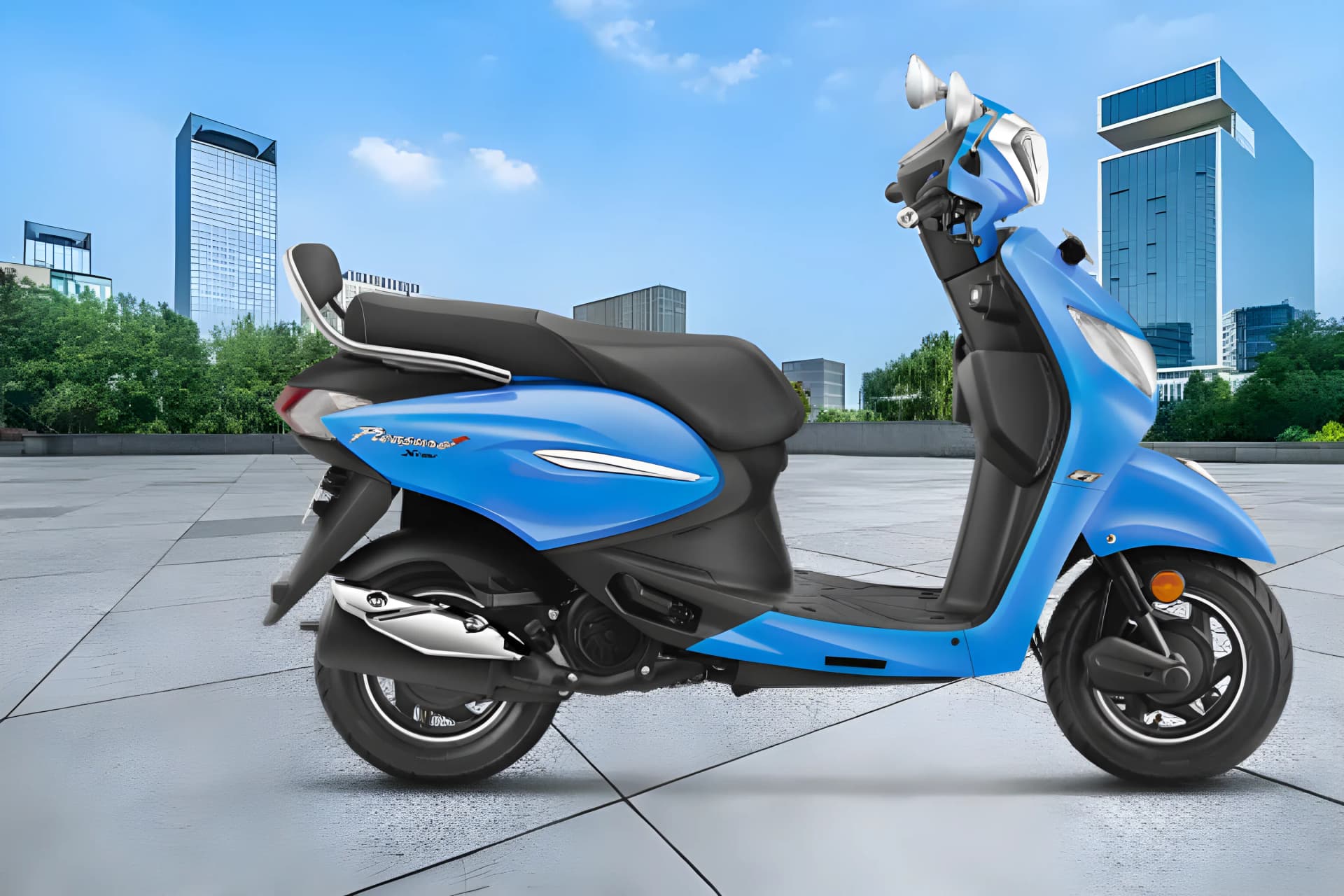 Hero Pleasure Plus Xtec Right Side View