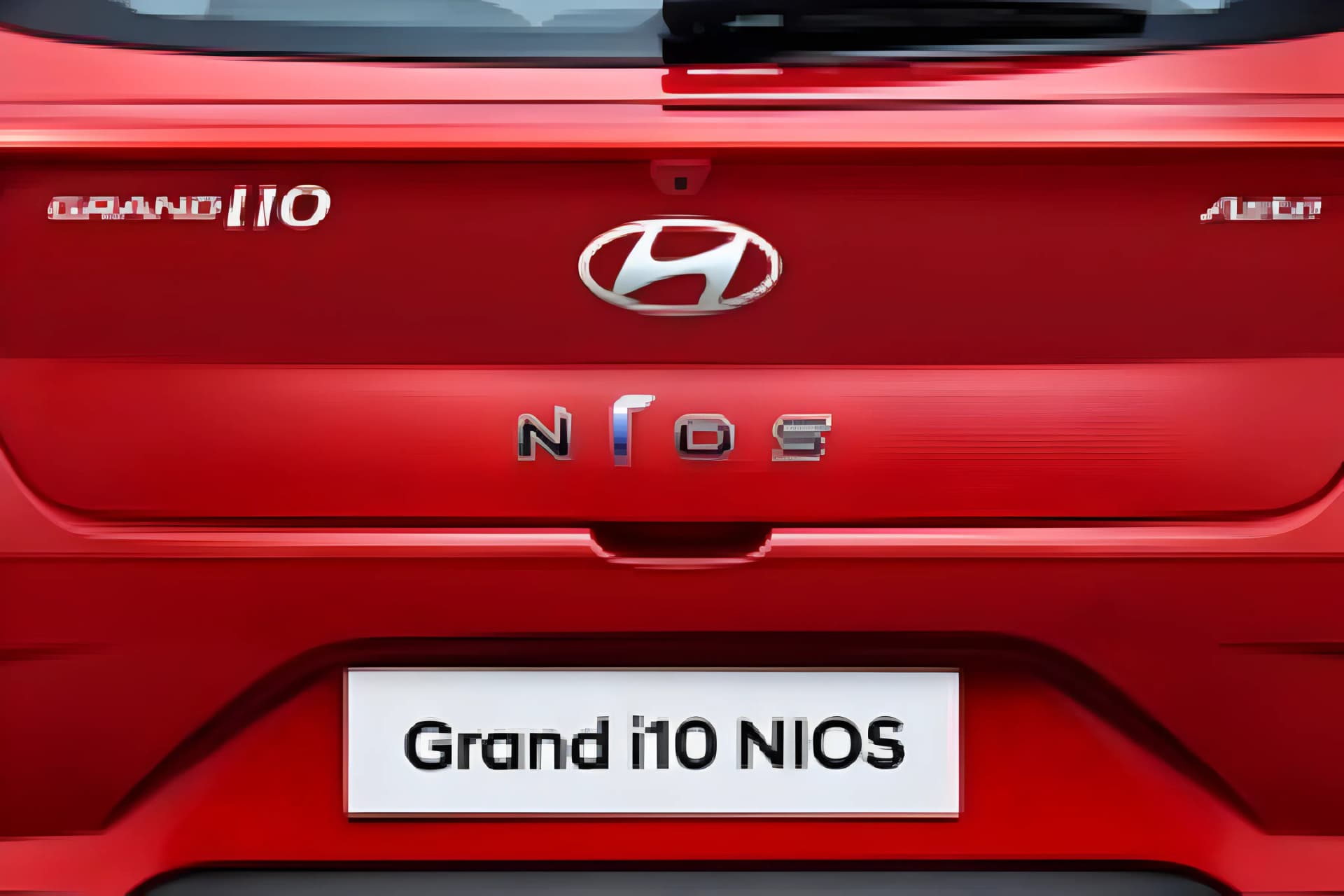 Hyundai Grand i10 Nios Boot Side View