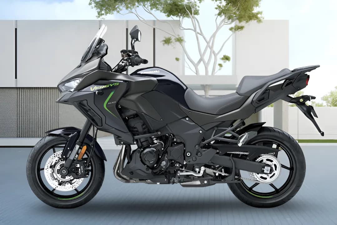 Kawasaki Versys 1100 Left Side View