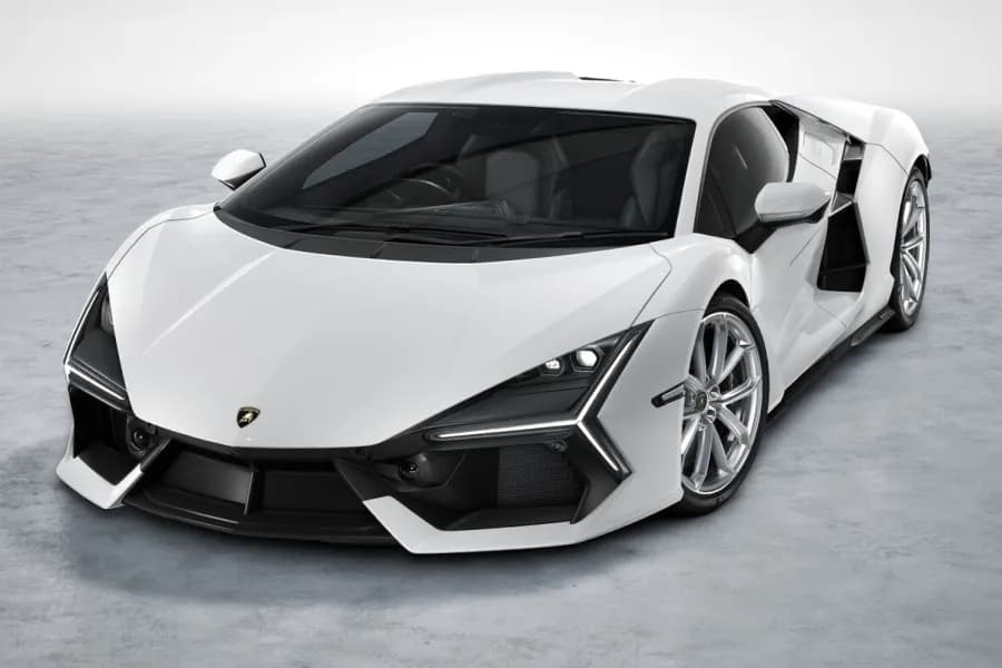 Lamborghini Revuelto Front Left View