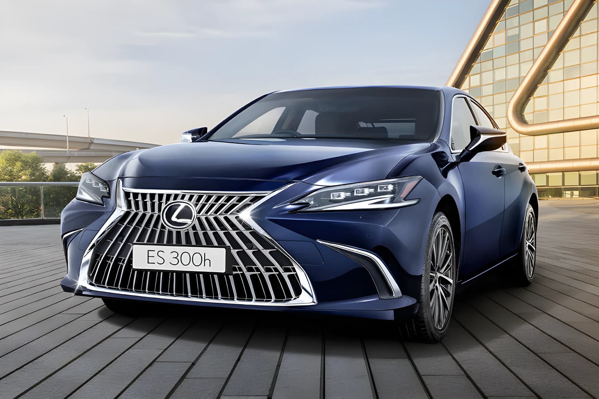 Lexus ES Hybrid Front Bumper View