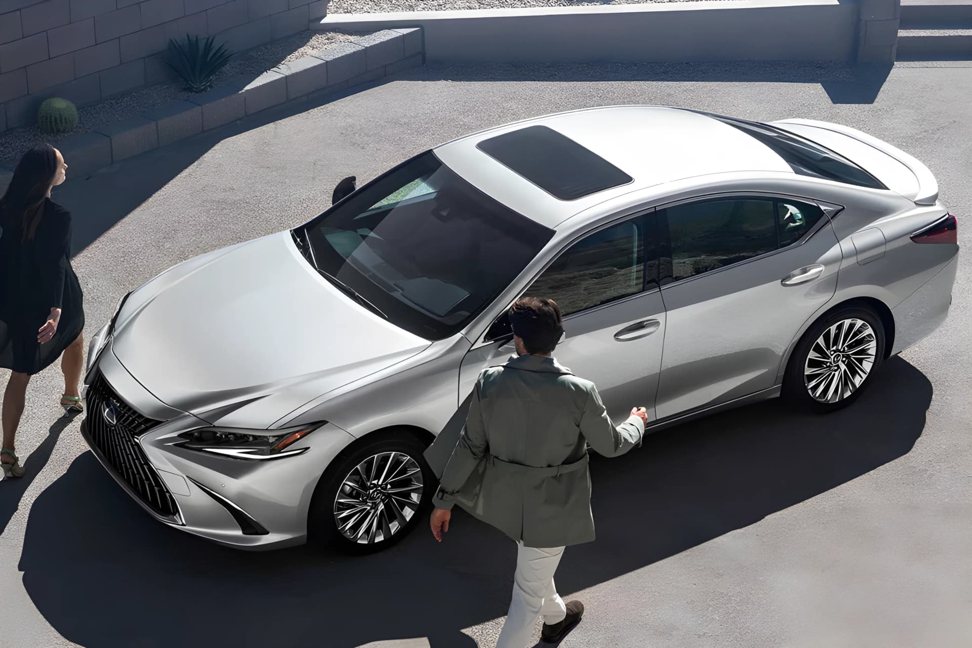 Lexus ES Hybrid Roof View