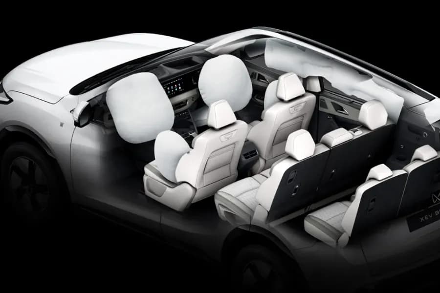 Mahindra XEV 9S EV Airbags View