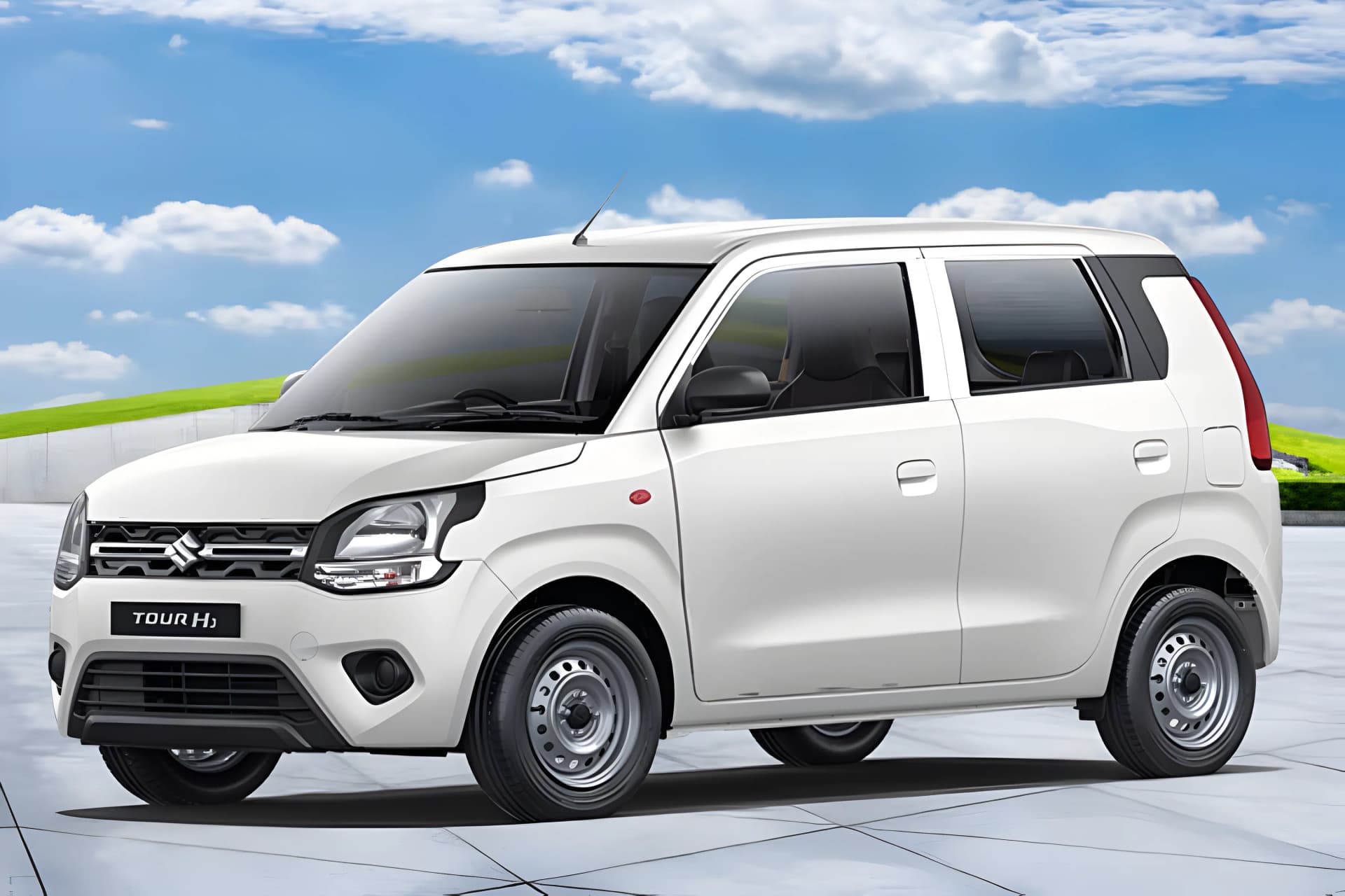 Maruti Tour H3 Front Left View