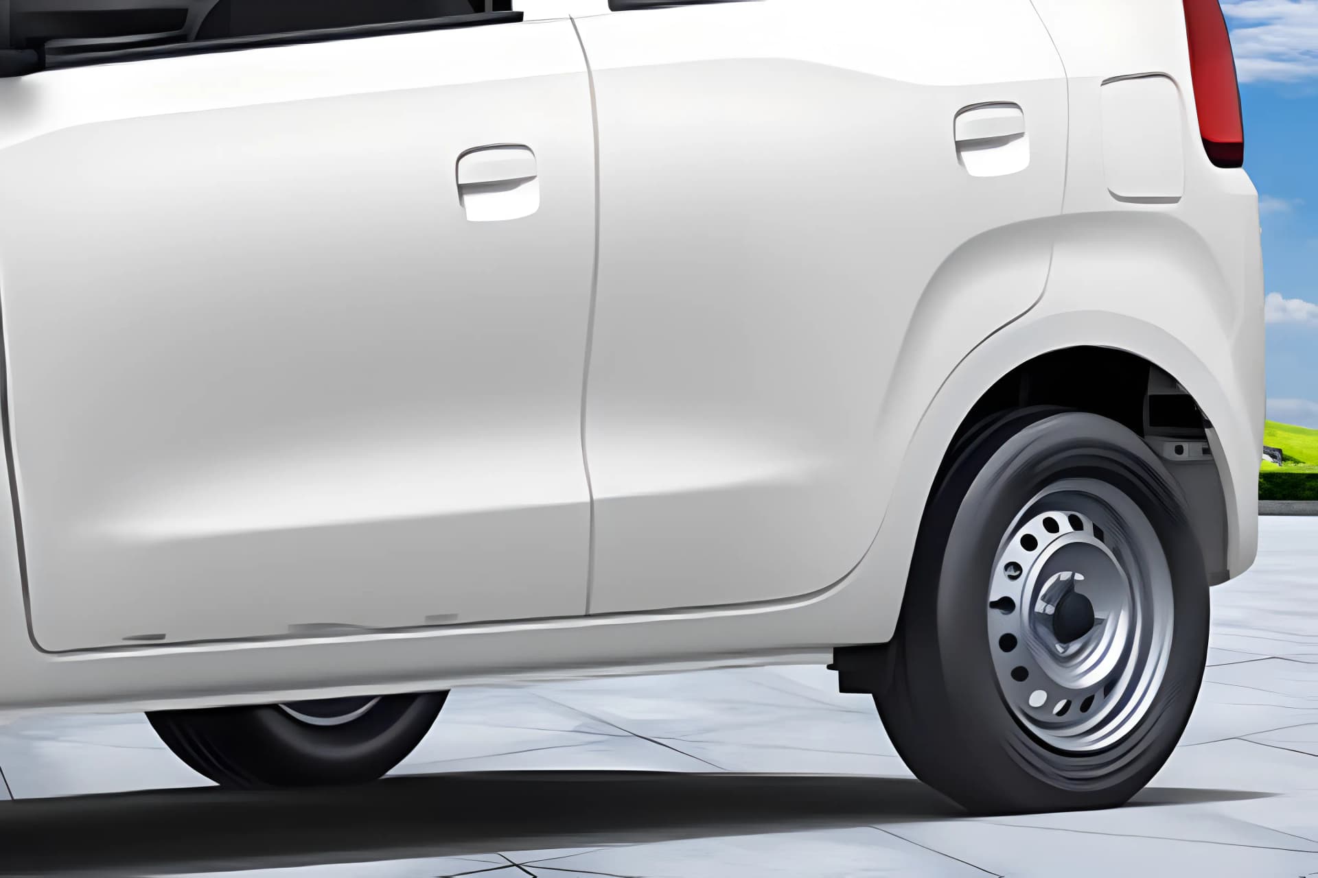 Maruti Tour H3 Wheel View