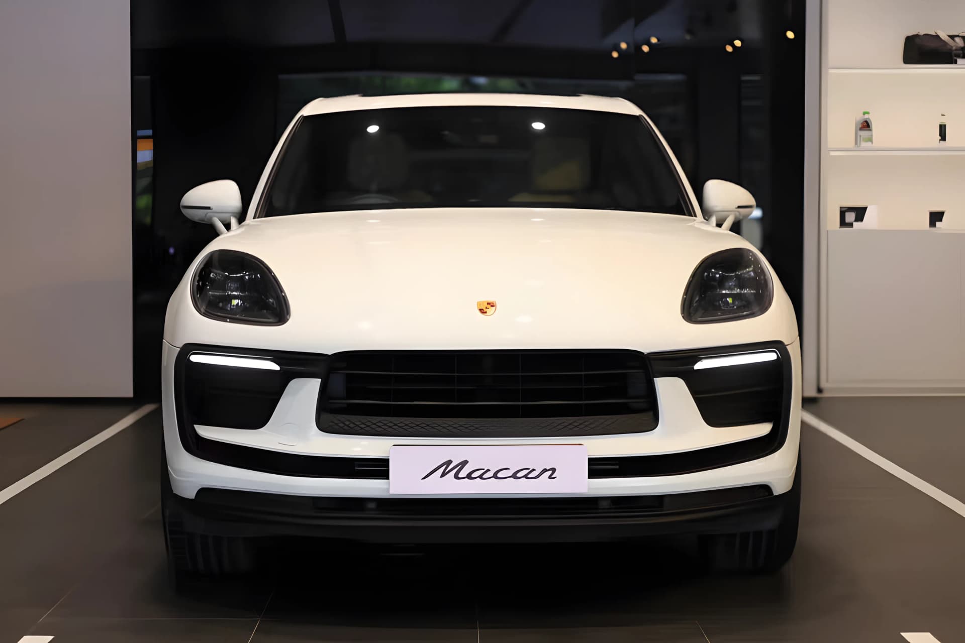 Porsche Macan Front View