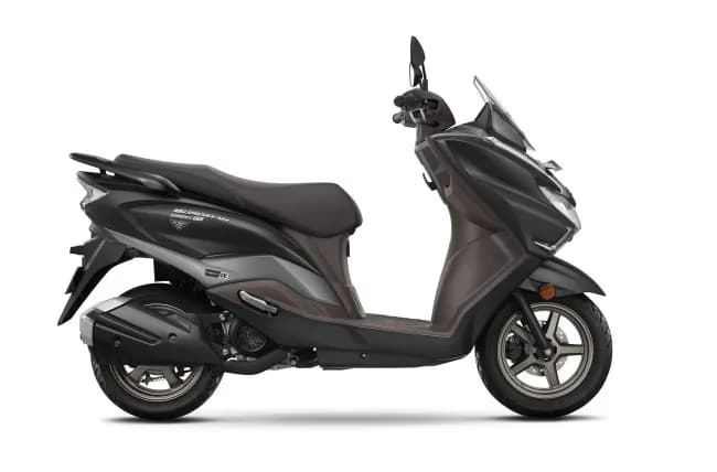 Suzuki Burgman Street EX Mettalic Matte Black color