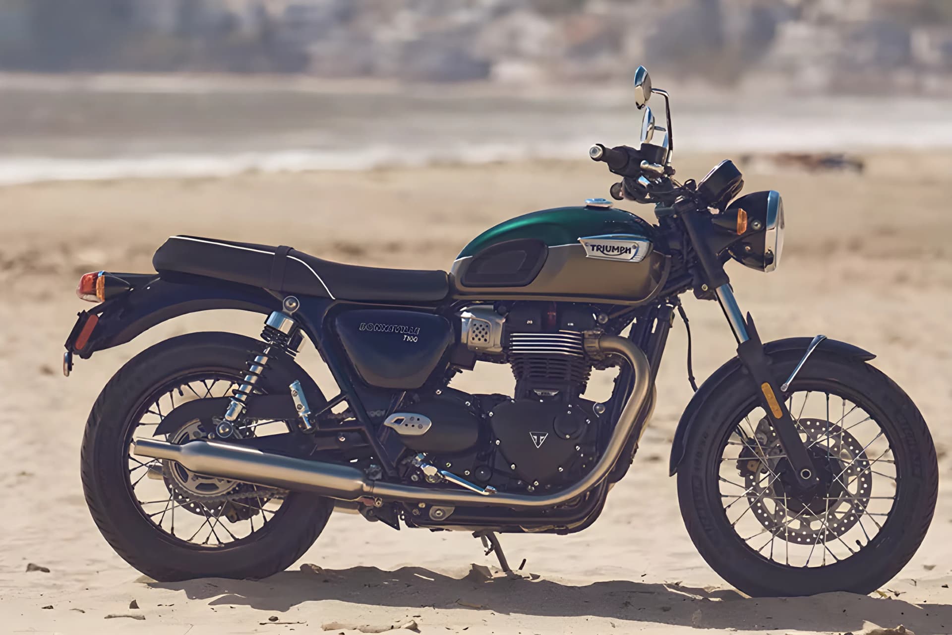 Triumph Bonneville T100 Image