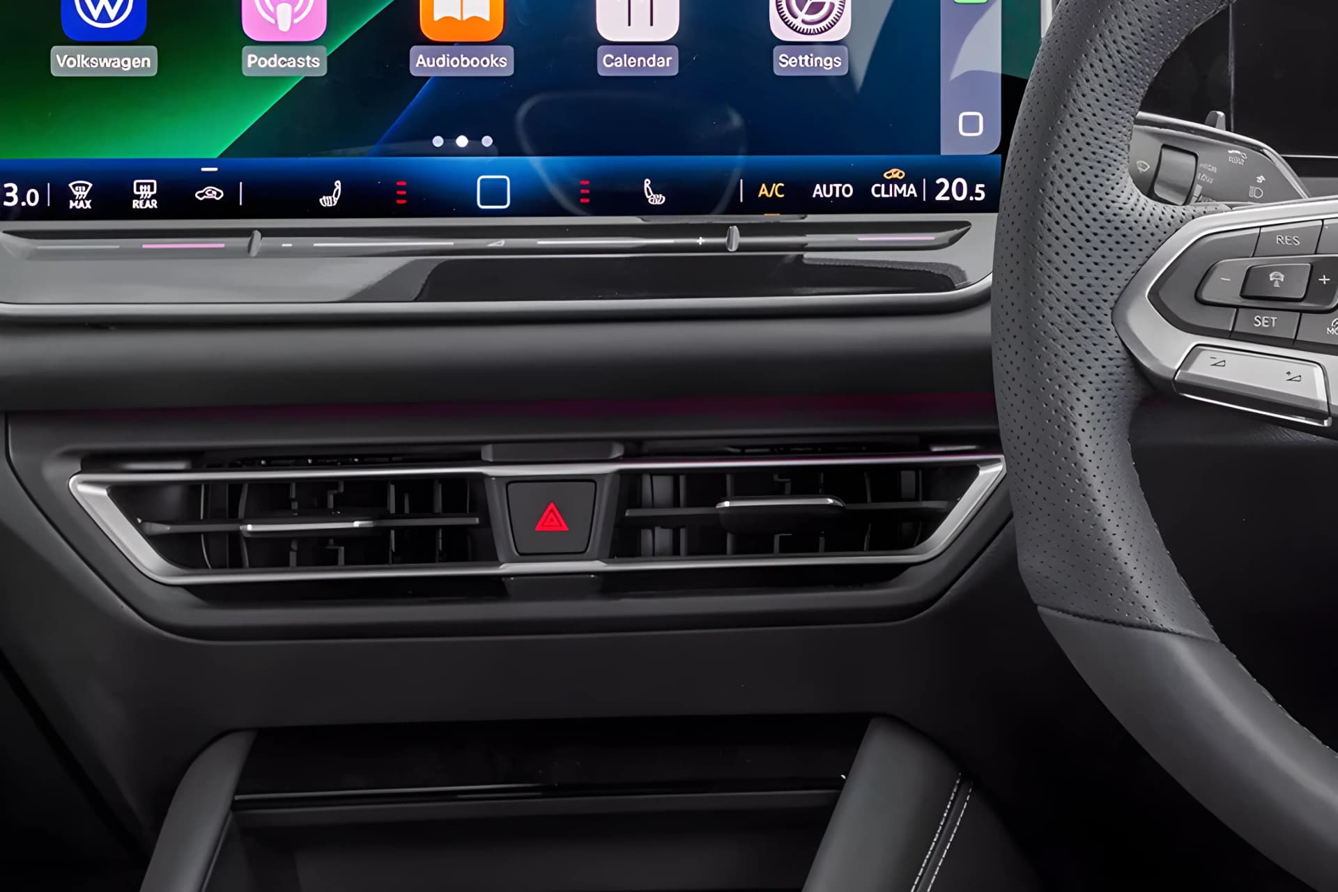 Volkswagen Tiguan R Line Front AC Vents View