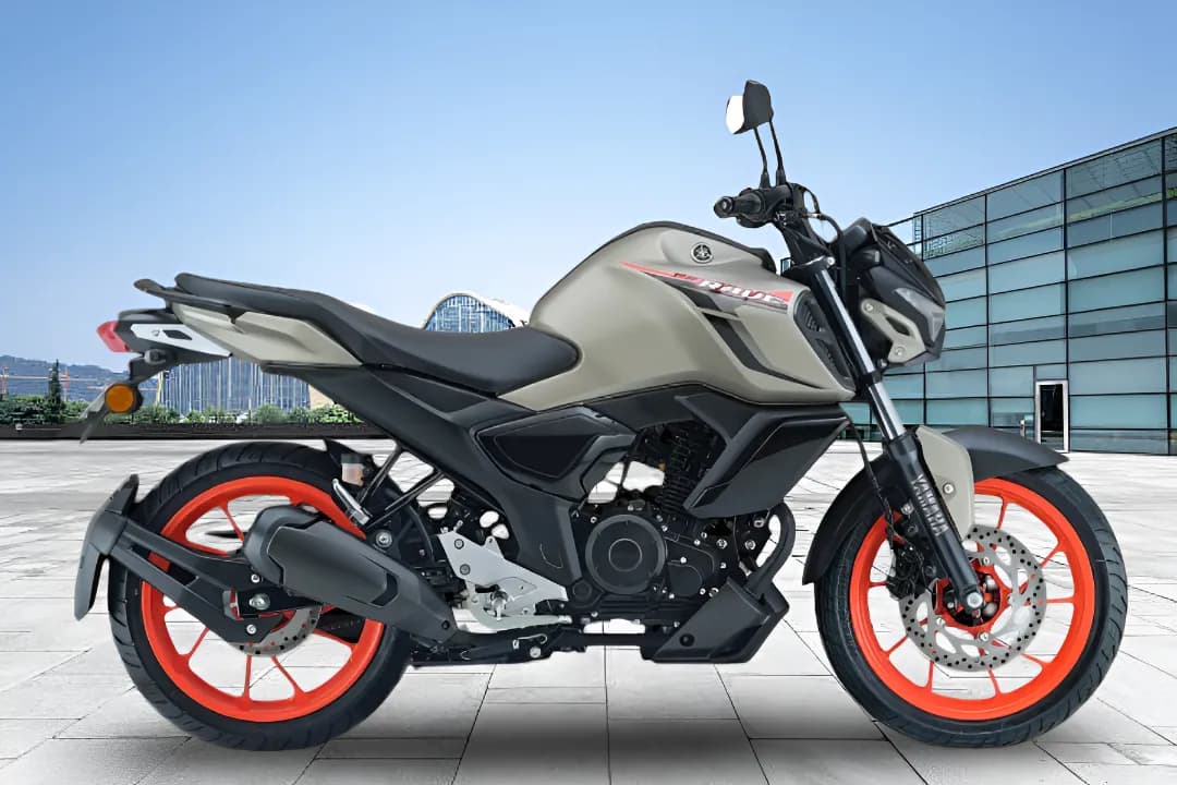 Yamaha FZ Rave Right Side View