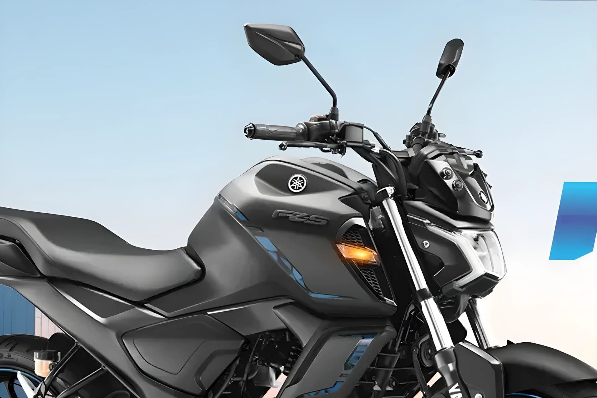 Yamaha FZ S FI Fuel Tank View